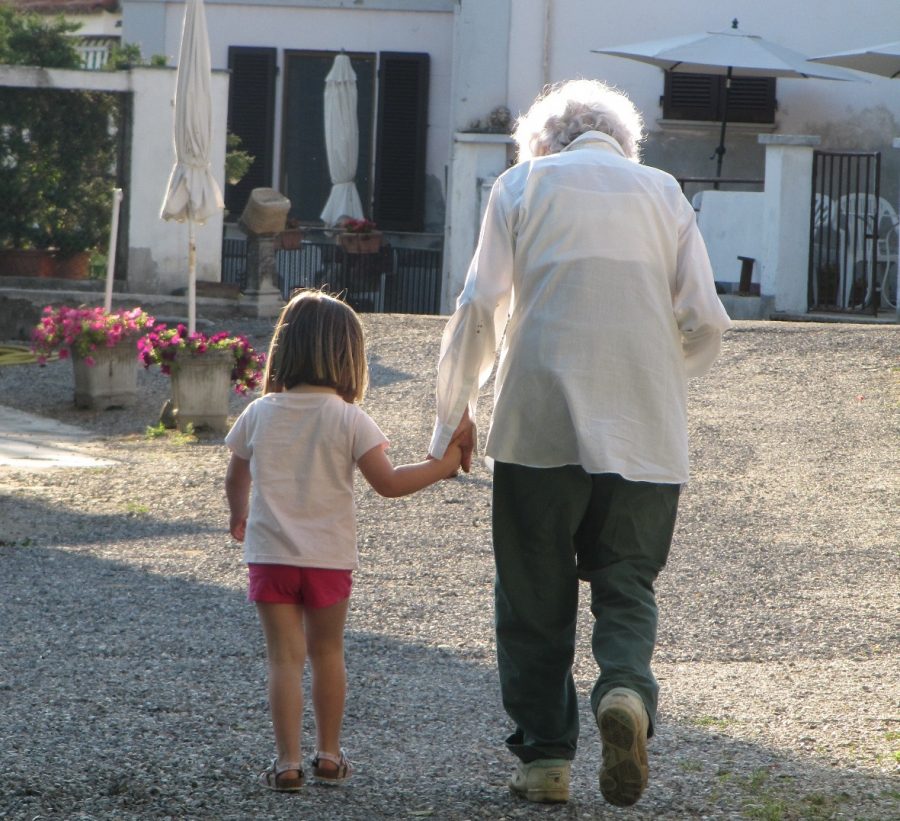 Chiesa – Giornata mondiale dei nonni e degli anziani: “Nella vecchiaia non abbandonarmi”.