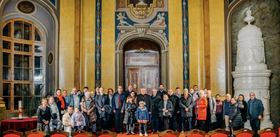 Oradea – La famiglia carismatica orionina in visita al Palazzo Barocco e al Museo della Bibbia